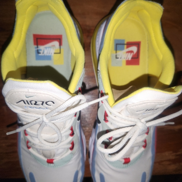 Nike Air Max 270 - Picture 5 of 7